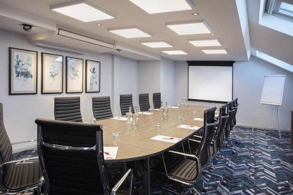 Hotel Leonardo London Heathrow Airport