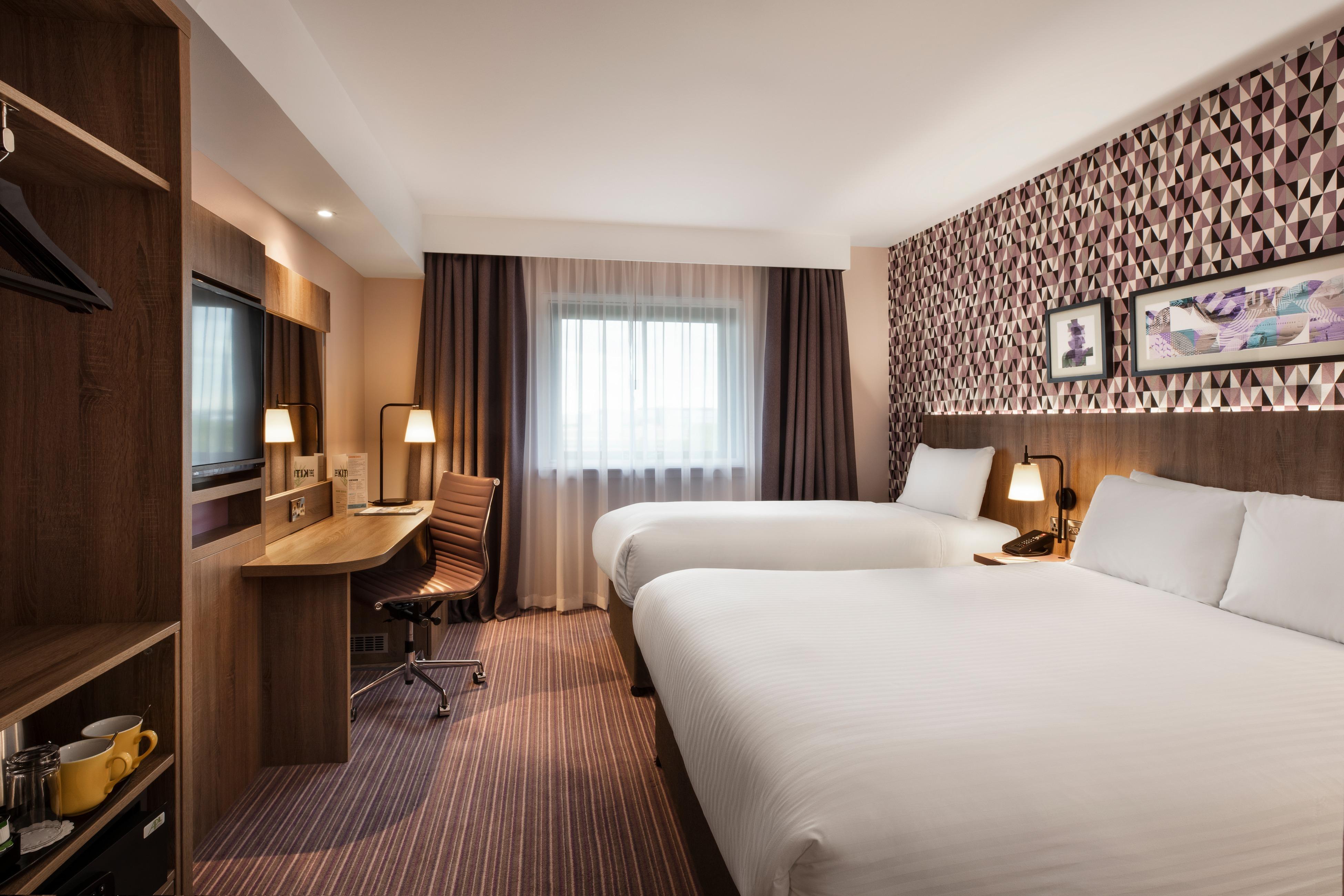 Leonardo London Heathrow Airport West Drayton (Middlesex)