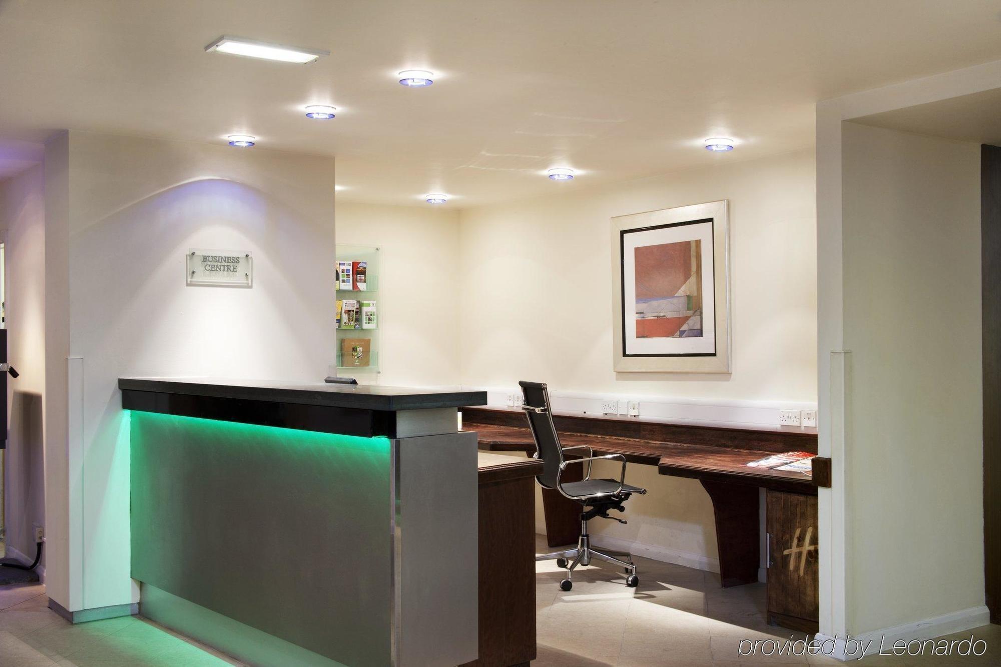 Leonardo London Heathrow Airport Hotel